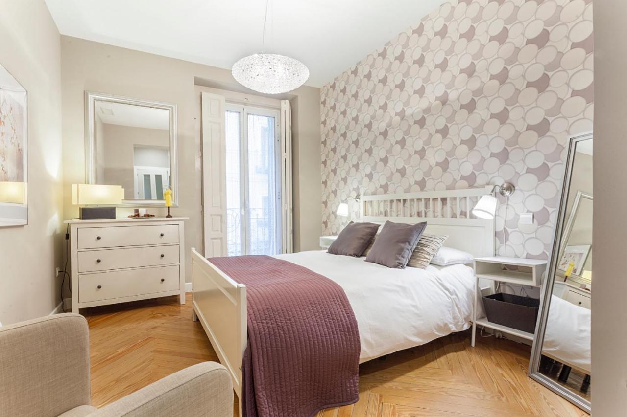 Apartamento Prado III En มาดริด ภายนอก รูปภาพ