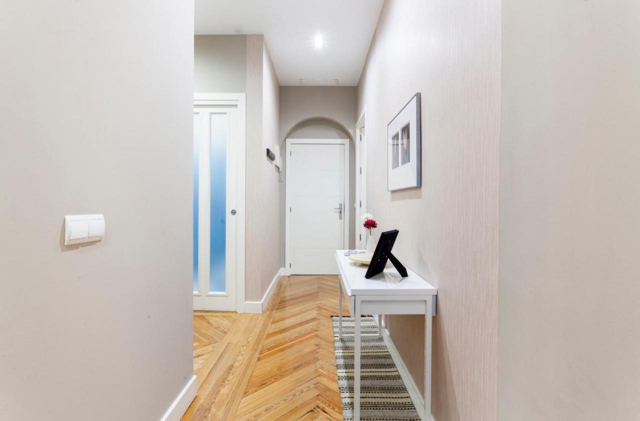 Apartamento Prado III En มาดริด ภายนอก รูปภาพ