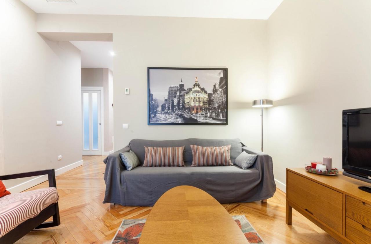 Apartamento Prado III En มาดริด ภายนอก รูปภาพ